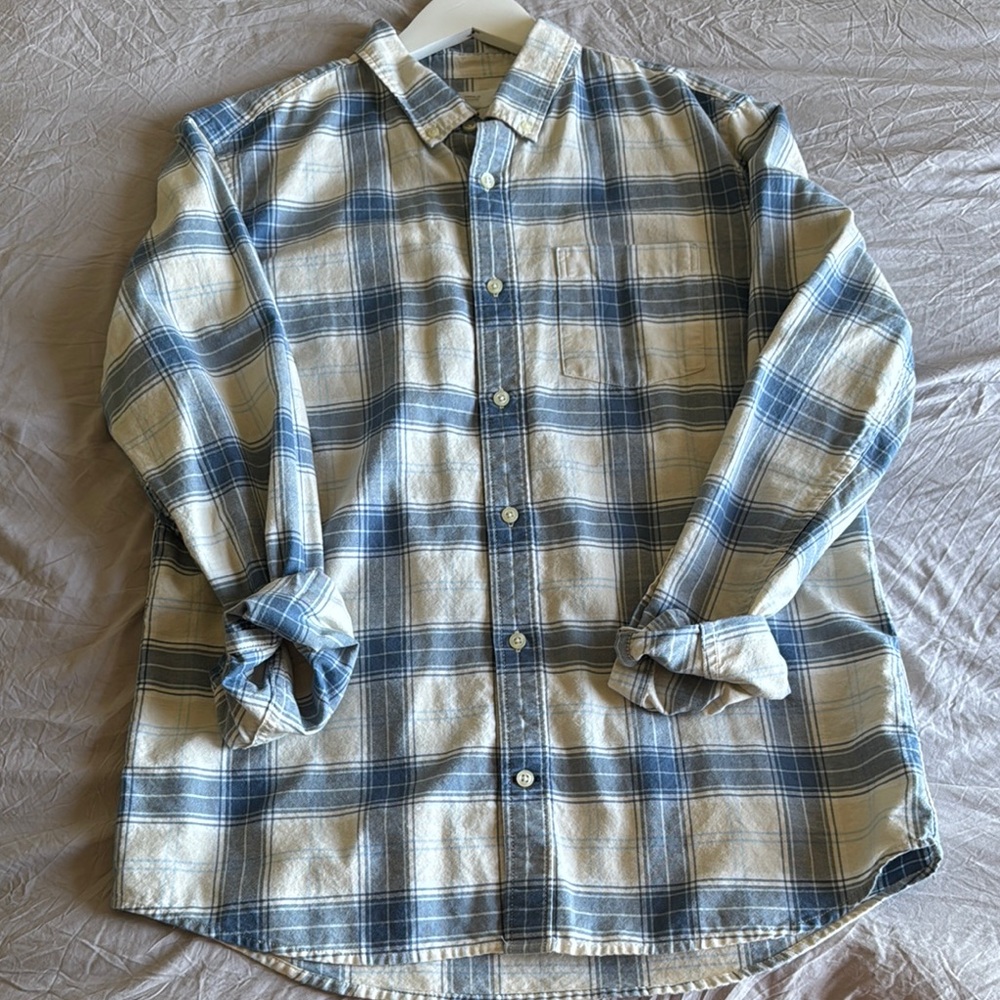 Gap Blue and Cream Plaid Men's Shirt